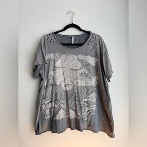 Magnolia Pearl Gray Graphic Tee